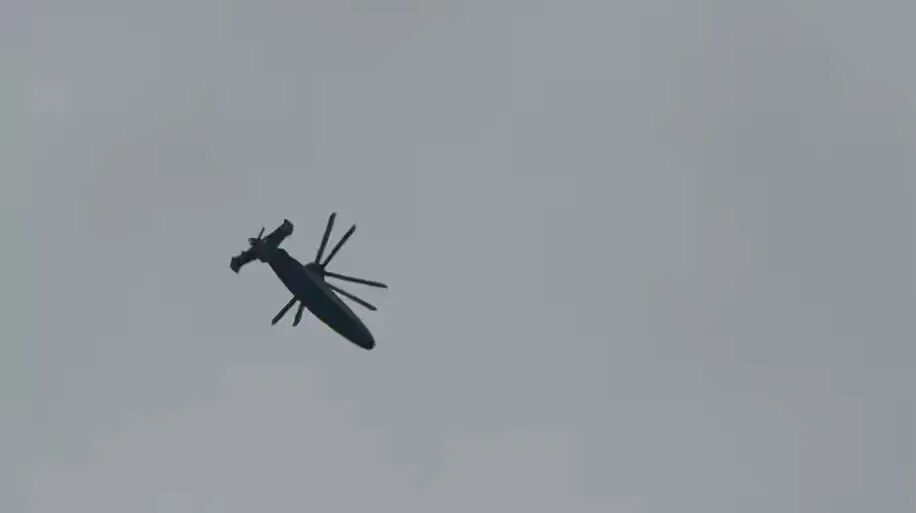 我国共轴刚性旋翼高速直升机2号机亮相，技术后来居上