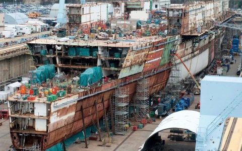 334米的水线，353米的飞行甲板，都是保底长度？