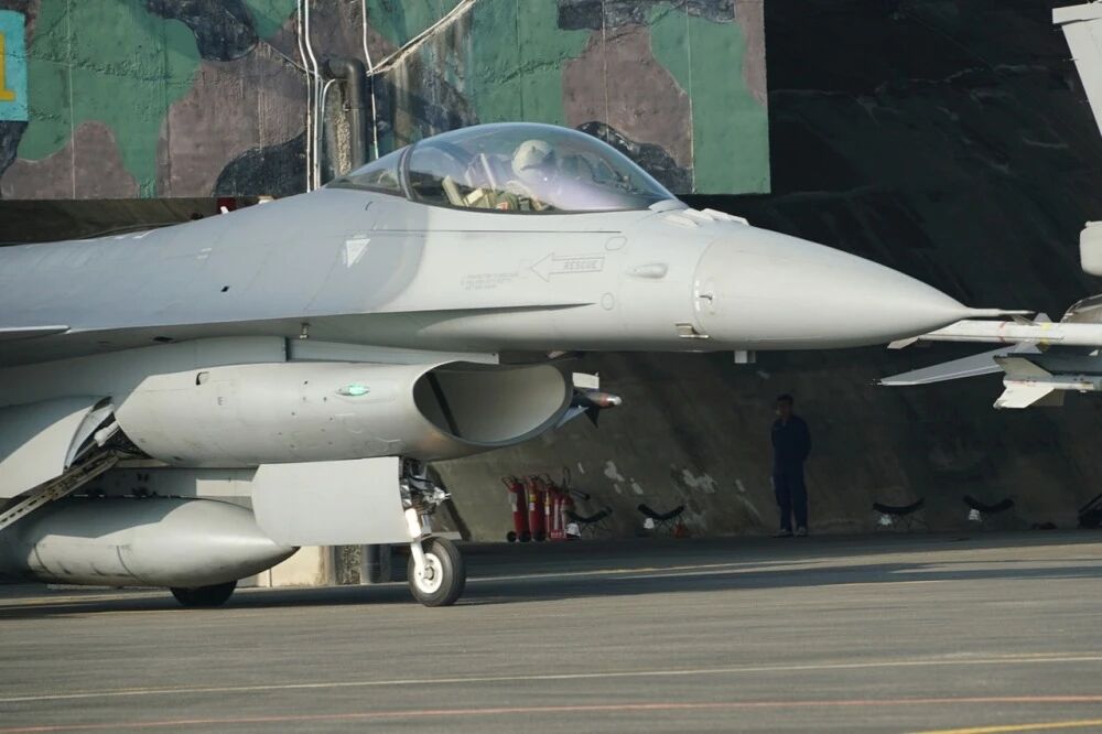 台巴子石榴V,强人所难必然摔啊!