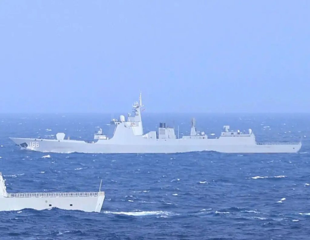 第33艘52D驱逐舰官宣的背后！海军用24年完成神盾舰从0到49的壮举