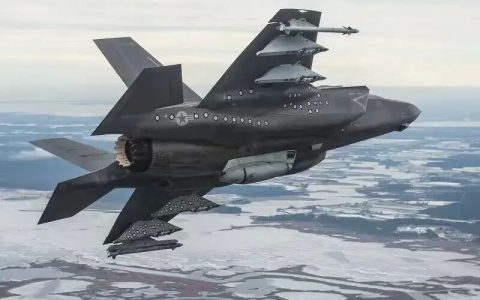 F35C战斗机首次实战，击落伊朗Shahed-129大型无人机