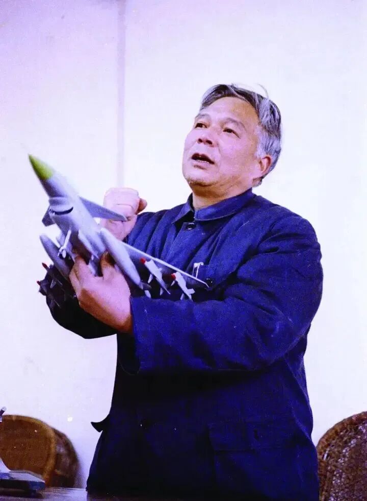 歼-10为什么被称为“争气机”?