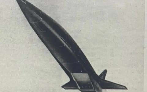 图-2000：苏联砸锅卖铁造的空天飞机，为何在工厂里“烂成废铁”？