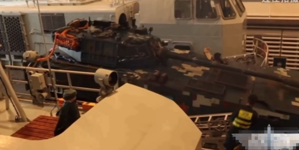 075舰首曝“超越登陆”能力