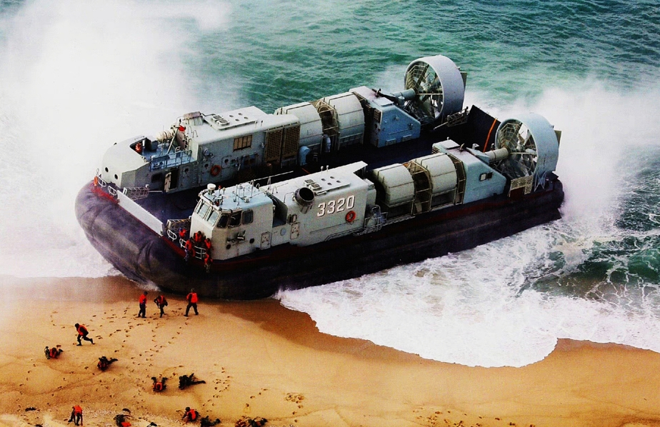 075舰首曝“超越登陆”能力