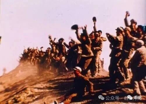 看当今世界，更能明白伟人当年发展原子弹的超前目光！