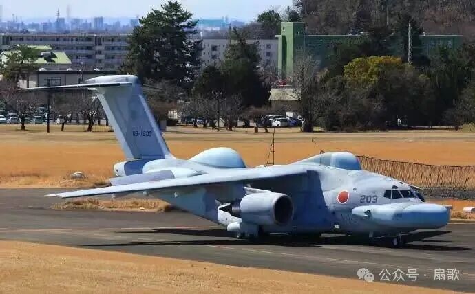 外形独特EC-2电子战机，似乎让人联想到什么！