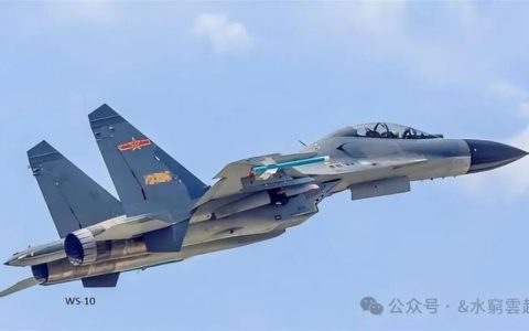 歼-16战机12吨载弹量与第15批次量产展现出了中国空军攻防兼备的战略转型