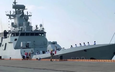 首艘援助柬埔寨的056C护卫舰已抵达云壤海军基地，性能对标泰国他钦河级