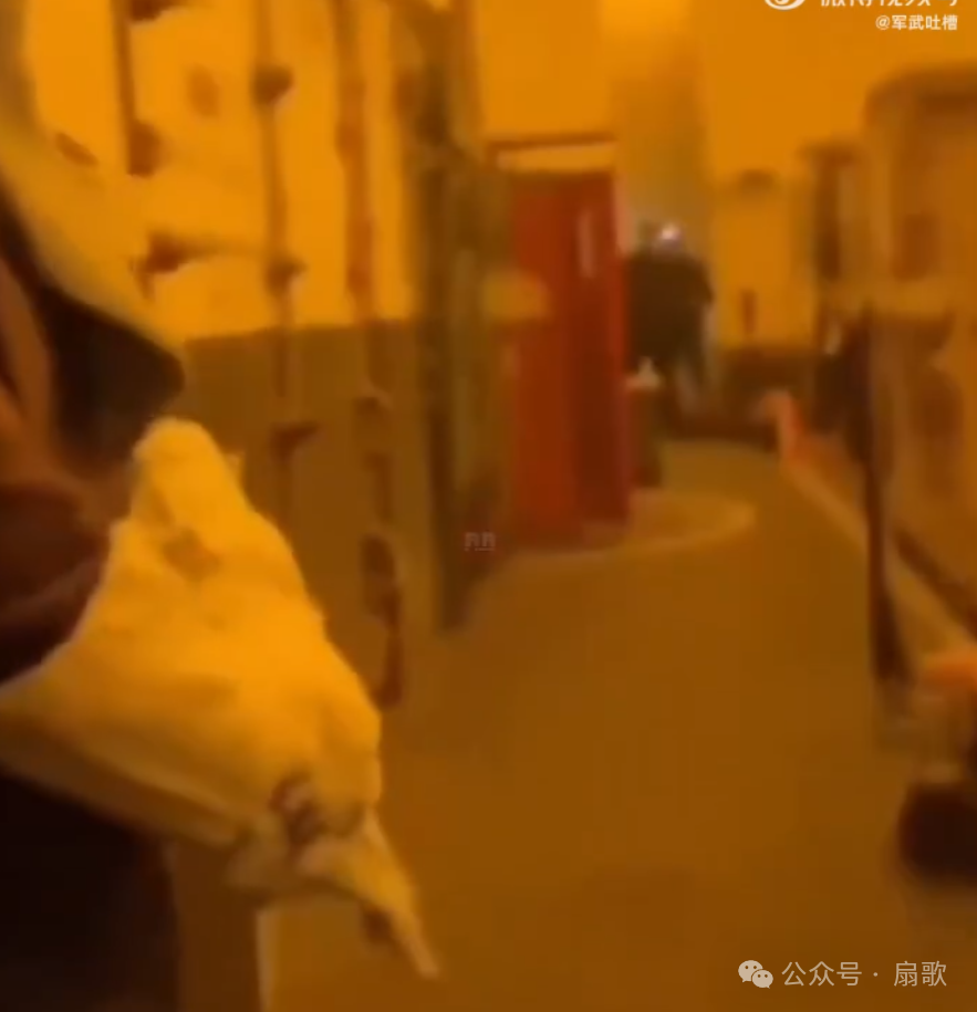 福特号大火 + F35 再坠：霸权正在衰落，但还是有很多人看不到！