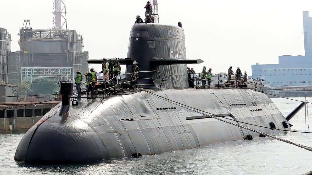 超越二战德日——台湾海鲲潜舰居然凑了六台主机！