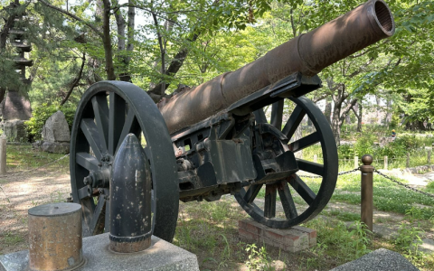 冲绳战役日军最大败笔：陆大天才参谋为保重炮，舍弃王牌甲种师团