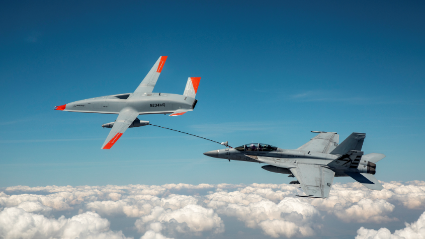 美国海军量产型MQ-25A无人机完成首次试飞