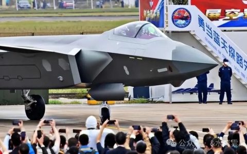 威龙啸天：歼-20如何用五大突破重塑中国空战体系