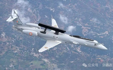三哥挺崩溃！西北某地，九架预警机数量反超印度一国总数