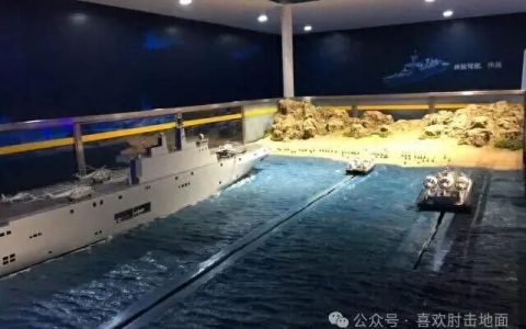 国产2万吨级登陆舰模型来了！中国高端两栖舰艇迈出关键一步