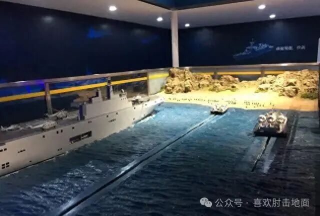 国产2万吨级登陆舰模型来了！中国高端两栖舰艇迈出关键一步