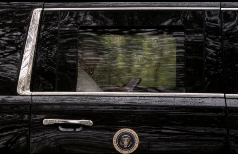 找到飞行员，懂王再次赢麻，美国却将继续滑向深渊