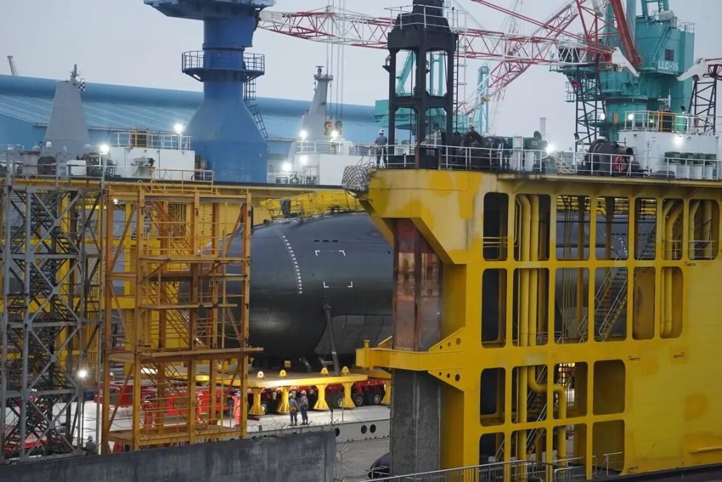 超越二战德日——台湾海鲲潜舰居然凑了六台主机！