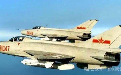 双三角翼的奇迹：一枚导弹“逼出”的歼-7E传奇