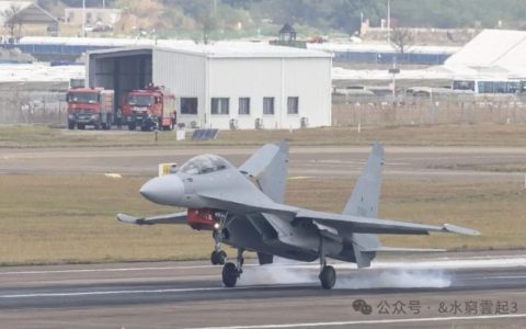 十米对视：东海天空的无声惊雷