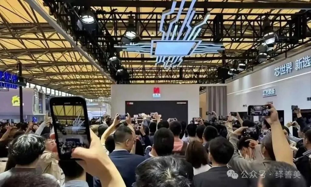 项立刚：光刻机霸权将成过去式，中国入场，下一步将颠覆市场！