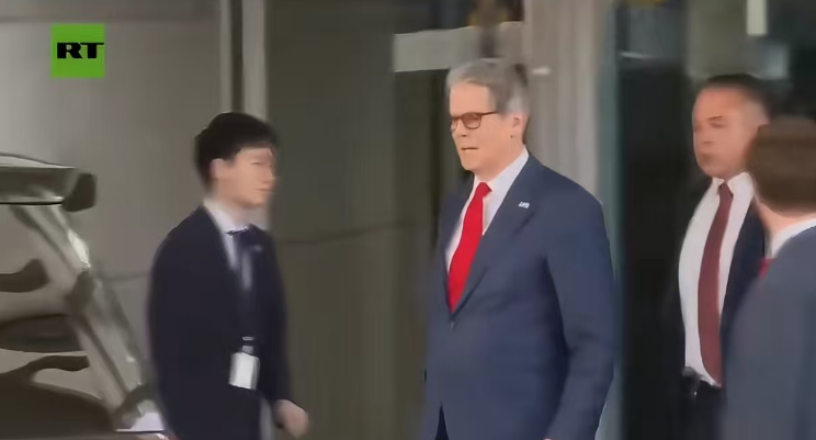 来了天家，有人好高兴