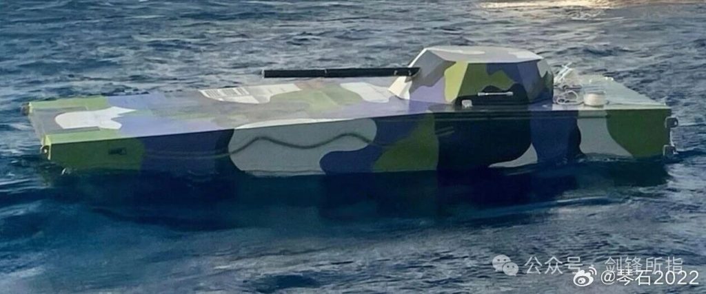 喷水推进，国产新型通用登陆艇再度曝光，颇为神秘，至今不知型号