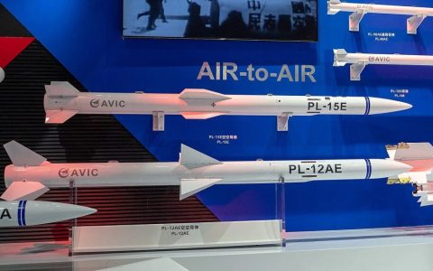 PL-15E残骸泄密，这个故事也就唬一下不懂雷达的外行