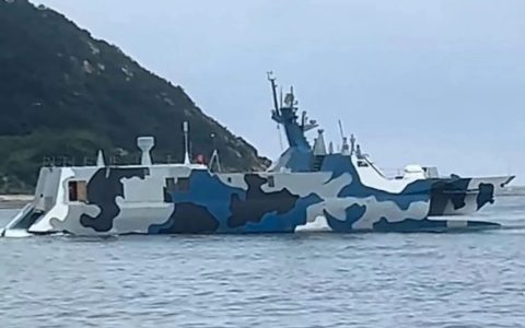 022G出航画面曝光，取消反舰导弹的它，到底是何用途？