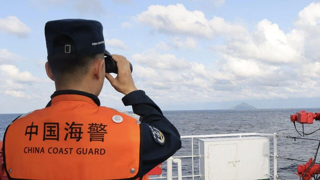 日菲挑衅送上“助攻”，中国海警现身台岛以东，最后一环补上了