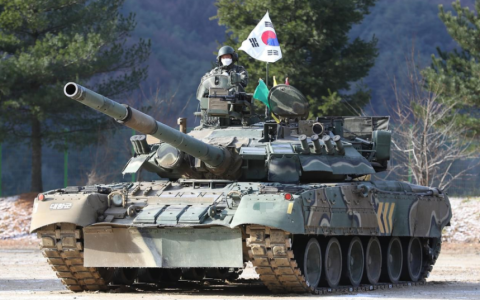 夜粥 | T-80 VS T-90，歼35放大？为啥哪哪都缺发动机