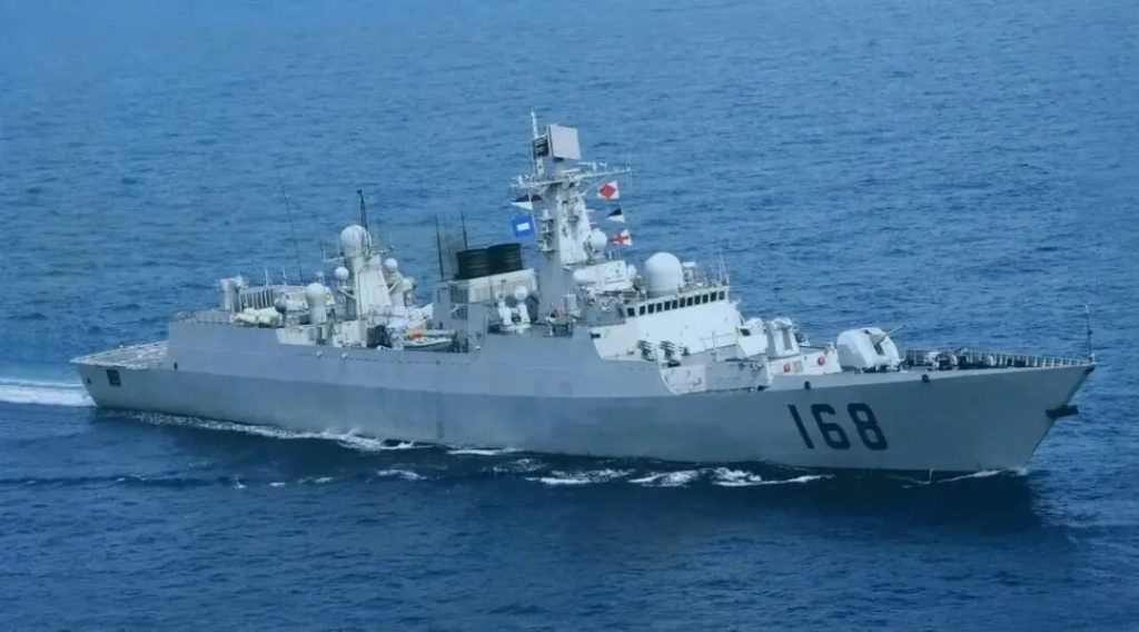 遵义舰又立大功！美媒：055编队现身菲律宾海，鹰击-20无人可挡！