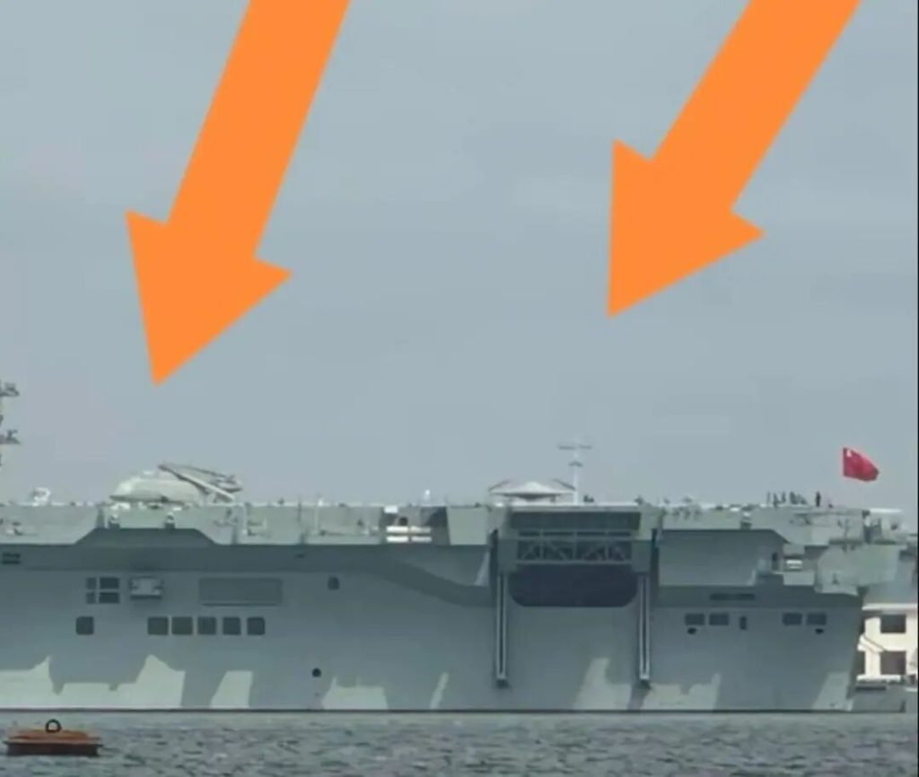 全球独一份！076型“四川”舰加速海试，攻击-21准备电磁弹射