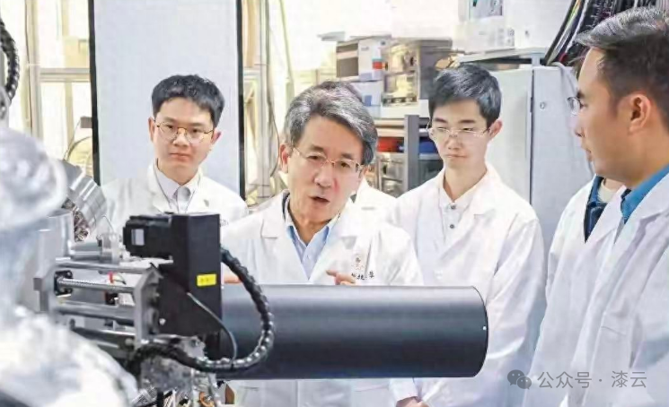 1500度单晶叶片开启量产,海外智库指出原因:中方突破了极限温控铸造,以至于欧美的航发壁垒正在被摧毁