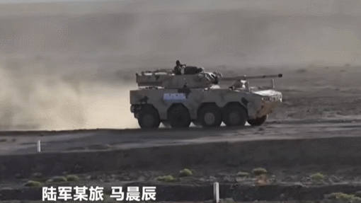 新型8X8步战车亮相惊人设计!大型跳板尾门终于安装,还有神秘105突击炮型?