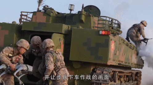 新型8X8步战车亮相惊人设计!大型跳板尾门终于安装,还有神秘105突击炮型?